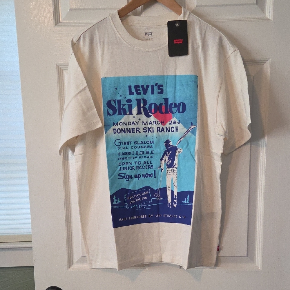 Levi's Cream Ski Rodeo Graphic Tee